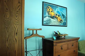 Global Sailing Hotel