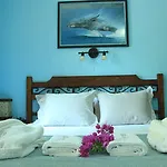 Global Sailing Hotel