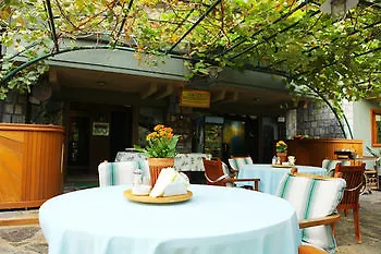 Global Sailing Μαρμαρίς